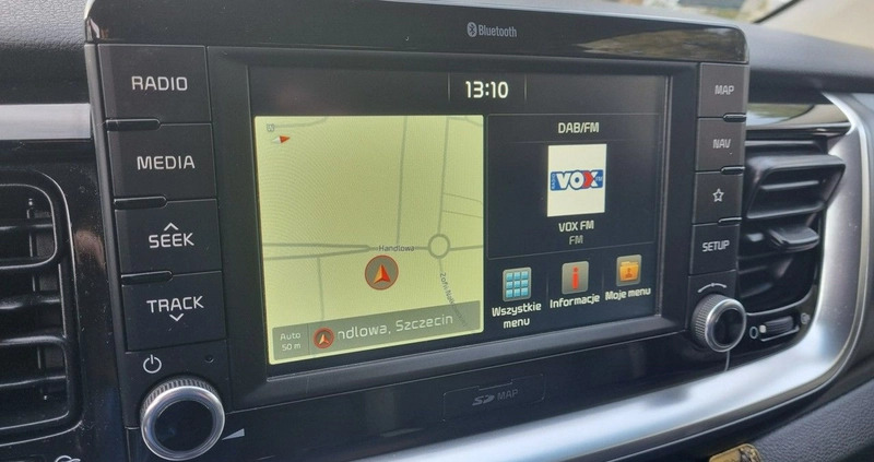 Kia Stonic cena 62700 przebieg: 64800, rok produkcji 2018 z Błaszki małe 301